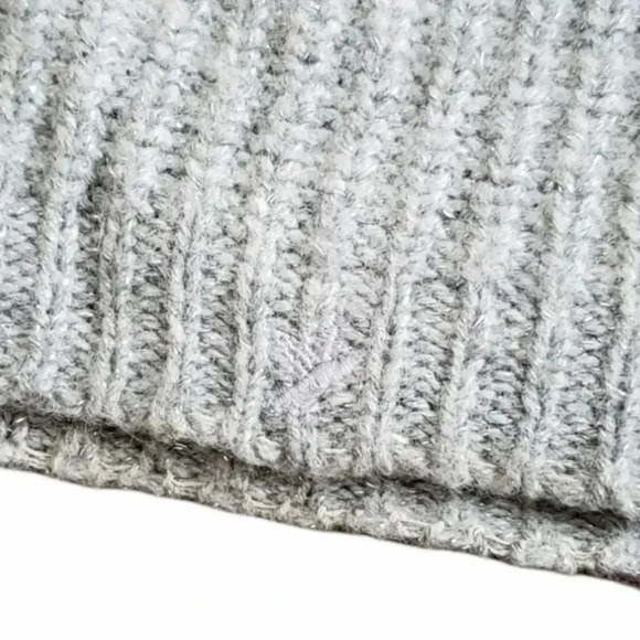 Aerie Gray Knit Loose Beanie Hat - Picture 2 of 3